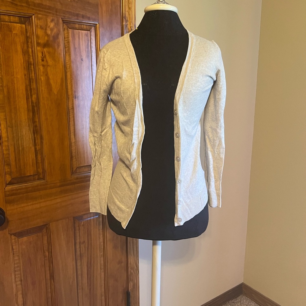 ❤️ Merona Tan Beige Button Front Cardigan